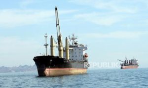 Dampak Ekonomi Pembukaan Selat Hormuz: Minyak Turun, Pasar Stabil | EQUITYWORLD SEMARANG