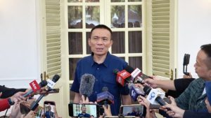 Rismon Sianipar Dipolisikan Lagi! Kali Ini Gegara Buku ‘Gibran End Game’ | EQUITYWORLD SEMARANG