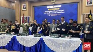 Sita 190 Kg Emas di Halim, Bea Cukai Gagalkan Penyelundupan Rp502 M | EQUITYWORLD SEMARANG