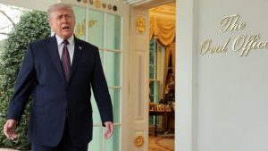 Trump Mengamuk di Gedung Putih, Parlemen AS Dorong Pemakzulan | EQUITYWORLD SEMARANG