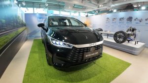 BYD Blak-blakan Soal Harga M6 DM: Harus Bisa Dibeli Banyak Orang | EQUITYWORLD SEMARANG