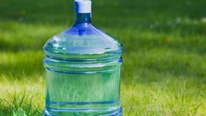 Fakta Ilmiah di Balik Penggunaan Plastik Polikarbonat | EQUITYWORLD SEMARANG
