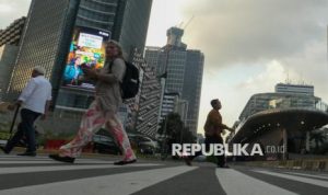 OJK: Gen Z Rentan FOMO dan Keputusan Keuangan Tidak Bijak | EQUITYWORLD SEMARANG