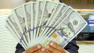 Pelemahan Mata Uang terhadap Dolar AS Hampir di Semua Negara, Ekonomi Ungkap Penyebabnya | EQUITYWORLD SEMARANG
