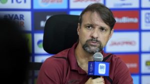 Pernyataan Berkelas Pelarih Persija Usai Persib Bandung Juara Super League 2025/2026 | EQUITYWORLD SEMARANG