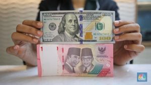 Rupiah Masih Loyo, Dolar AS Ditutup Naik ke Rp17.695 | EQUITYWORLD SEMARANG