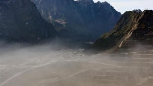 Saat Presiden RI dan Satu Dunia Ketipu Sama Gunung Emas | EQUITYWORLD SEMARANG