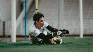 Dulu Tergeser Maarten Paes dan Emil Audero, Kini Nadeo Argawinata Berpeluang Jadi Penyelamat Timnas Indonesia | EQUITYWORLD SEMARANG