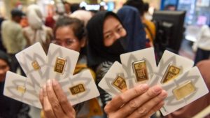 Harga Emas Hari Ini 16 Juli 2026: Produk Antam Turun Tipis, Global Bervariasi | EQUITYWORLD SEMARANG