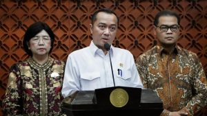 Pasar Cermati Mundurnya Perry Warjiyo, Rupiah dan IHSG Aman? | EQUITYWORLD SEMARANG