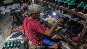 Pengamat Nilai Tarif Baru Trump Bakal Tekan Industri Padat Karya RI | EQUITYWORLD SEMARANG