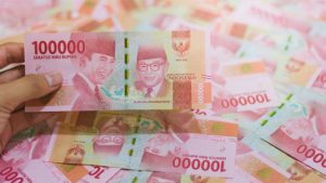 Rupiah Menguat ke Rp 17.950 di Tengah Anjloknya Kepercayaan Pelaku Pasar Pada Ekonomi RI | EQUITYWORLD SEMARANG