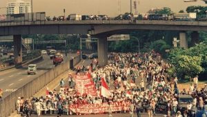 Saat Presiden RI Ditinggal 14 Menteri, Nasib Pemerintahan Berubah | EQUITYWORLD SEMARANG