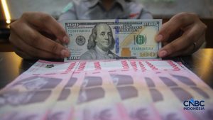 Rupiah Menguat 0,17%, Dolar AS Ditutup di Level Rp17.685 | EQUITYWORLD SEMARANG
