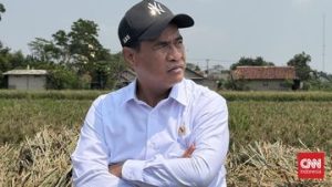 Amran Pasang Pompa di Sawah Bersumber Air demi Tangkal Kekeringan | EQUITYWORLD SEMARANG
